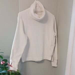 Athleta Sz S, Pure White, Velour Turtleneck Pullover. Beyond Soft and Cozy.